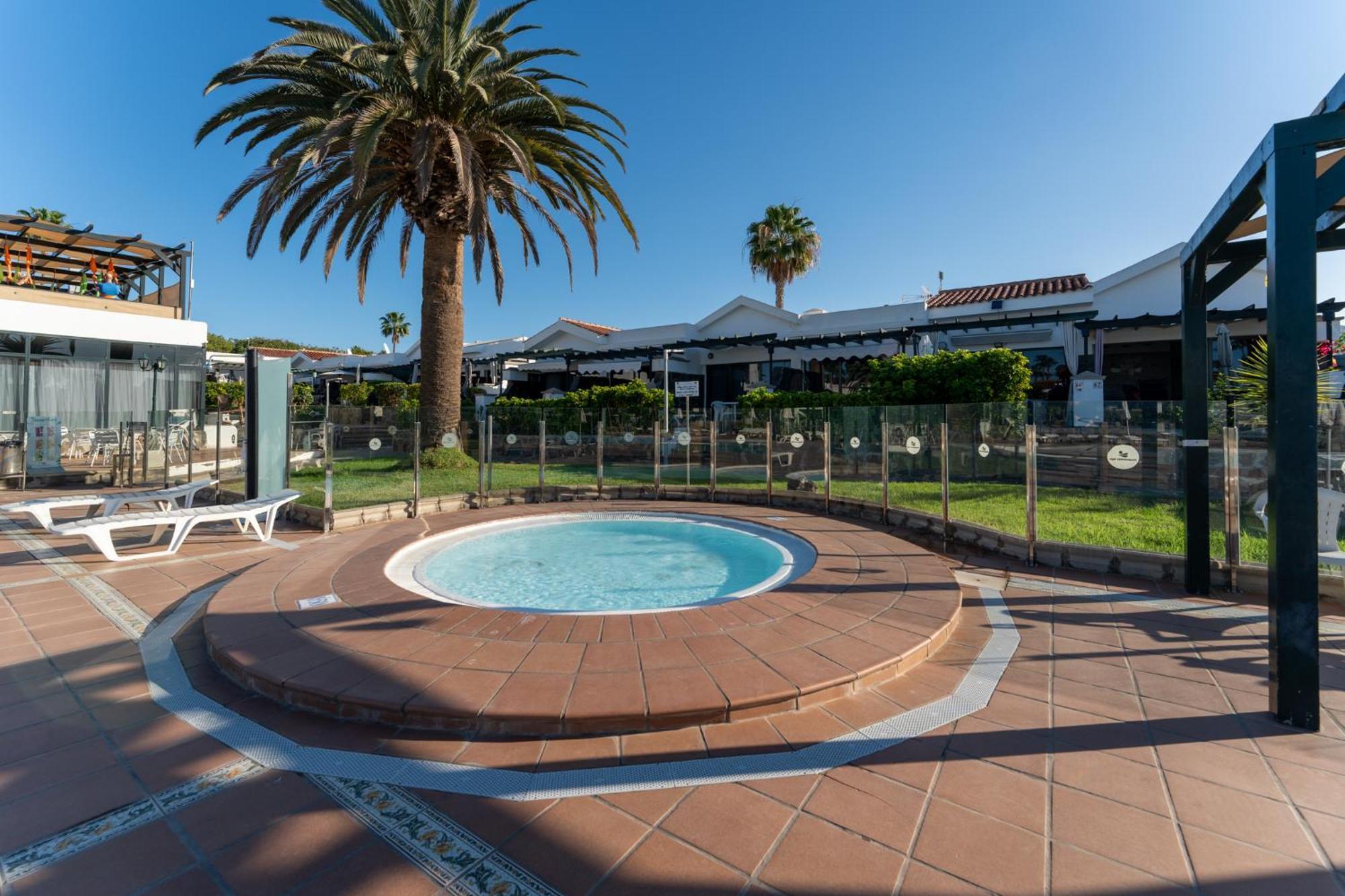 Luxury Poolside Holiday Home Maspalomas  Kültér fotó